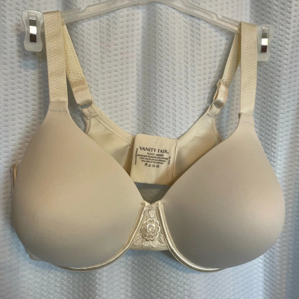 Vanity Fair nude beige bra size 40DD